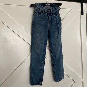 Madewell mom jean size 23